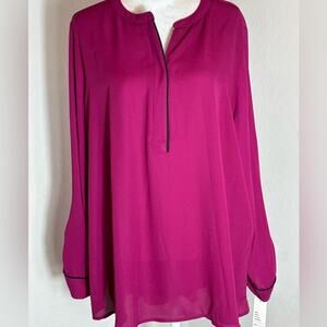 Gorgeous flowy blouse - raspberry!